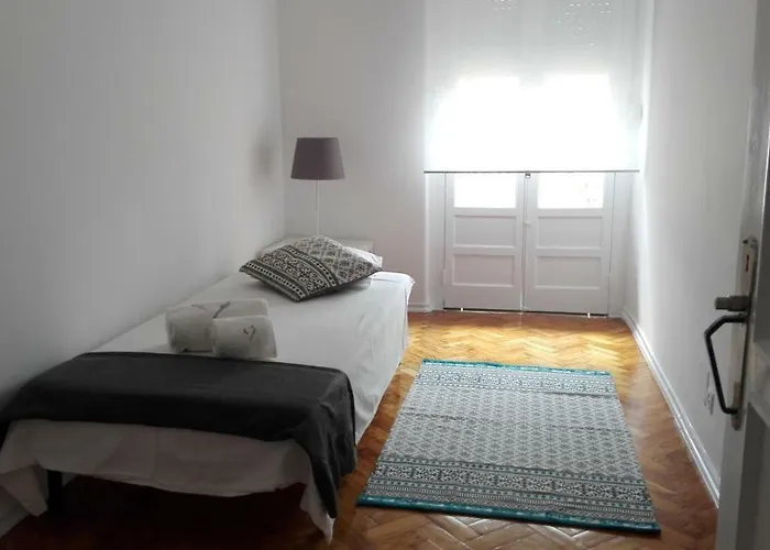 Golden Center Apartment